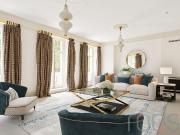 Eaton Square, London SW1W, 3 bed flat to rent, £20,583...