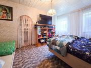 Ebenerdiges Doppelhaus mit Nebengebäude zwei... Ebenerdiges Doppelhaus mit Nebengebäude zwei...