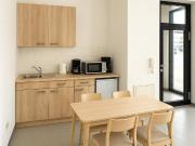 EBENERDIGES, helles 77 m² BÜRO NEUBAU