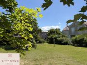 Ebenes, zentrales Sonnengrundstück in Baden