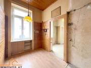 ECK ALTBAUWOHNUNG sanierungsbedürftig