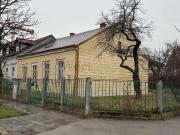 Eckgrundstück in Mödlinger Ruhelage mit Abbruchhaus zu...