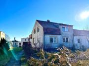 Eckgrundstück/Zweifamilienhaus mit Personenaufzug...