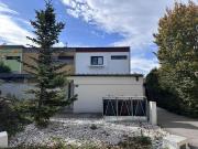 Eckreihenhaus mit großer Terrasse und Stellplatz!