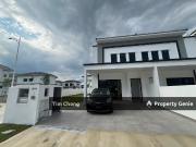 Eco botanic @ 2 storey house For Rent