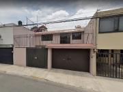 ECONOMICA CASA EN VENTA, REMATE ADJUDICADO EN EXCELENTE...