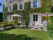 ECULLY, RARE, TRES BELLE PROPRIETE BOURGEOISE DE 300 M2...
