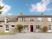 Ecurie sur 10,5 ha baie du Mont Saint Michel 257m² Dol...