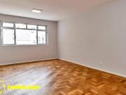 Ed Baronesa. Apartamento Studio reformado em andar alto,...
