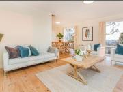 Eden Hills Gem: Spacious, Sunlit & Stunning Views