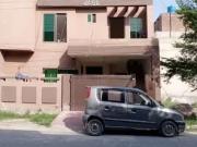 Eden valley upar portion khaali he Faisalabad ID 19501