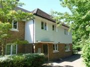 Edenbridge, Kent, TN8 2 bed flat to rent £1,200 pcm £277 pw