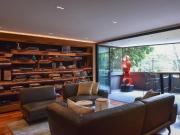 Edgar Allan Poe en renta o venta cerca del parque