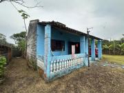 edícula com espaço para piscina em Itanhaém