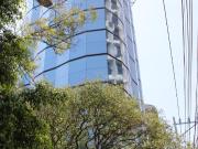 Edificio Comercial Con Helipuerto