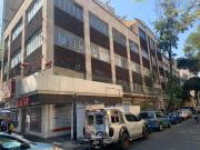 Edificio comercial en renta, a una cuadra de El Caballito