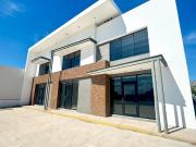 Edificio Comercial en venta en Urbi Villa del Rey al sur...