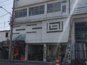 Edificio con locales comerciales en Ecatepec