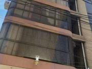 Edificio con uso mixto