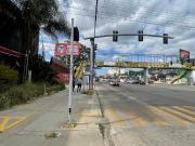 EDIFICIO DE OFICINAS Y COMERCIO
