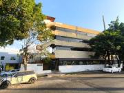 Edificio en renta en Jardines de La Cruz 1a. Sección,...