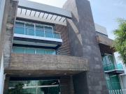 Edificio en Renta en Lomas de Cortes