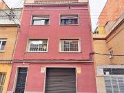 Edificio en venta en calle D'argullós, Barcelona, de... Edificio en venta en calle D'argullós, Barcelona, de...