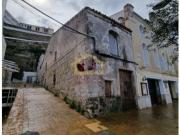 Edificio en venta en primera linea, a solo 12 m2 del mar...