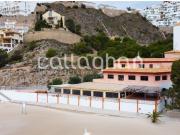 Edificio en venta en primera línea Junto al mar en Playa...