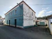 Edifício Habitacional e Garagem para Venda no Centro de...