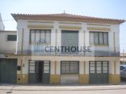 Edifício para Comércio, Habitação ou Investimento em...