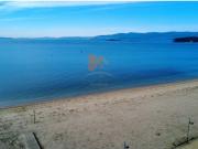 EDIFICIO PONIENTE Viviendas en primera línea de playa en...