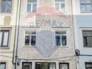 Edifício 'Pool Garden' repleto de charme com...