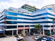 Edificio Professional Center se vende oficina 70 m2