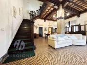 Edificio storico in vendita a Pietrasanta 240 mq Rif:...