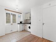 Edmeston Close, Trowbridge Estate E9, 1 bed flat to...