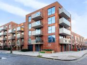 Edmund Street, London SE5, 2 bed flat to rent, £2,300...