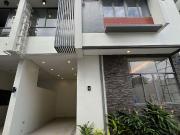 EDSA Quezon City Brandnew Townhouse For Sale with 3...