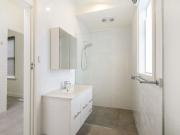 Edwardian Nestled In A Tree Lined Cul De Sac