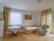 EF1356_M Göttingen: Holtensen, kleines möbliertes...