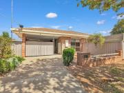 Effortless Living on a Generous Allotment â Walk to...