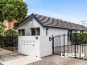 Effortless Living Steps from Parks, Cafés & Transport