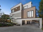 Effortless Living with a Rooftop Terrace