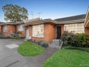 Effortless single level living in prestigious Balwyn