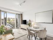 Effortless South Yarra Living with potential 6.4% to...