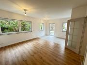 ! EG Wohnung mit großer Terrasse und Gartenanteil !