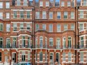 Egerton Gardens, London, 2 Bedroom Apartment