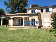 EGUILLES Villa de 155 m² quartier résidentiel et calme