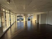 Ehemaliges Fitnessstudio perfekte Lage für Ihr Unternehmen