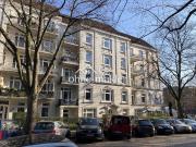 Eimsbüttel: Topsanierte Wohnung in sonniger Endetage